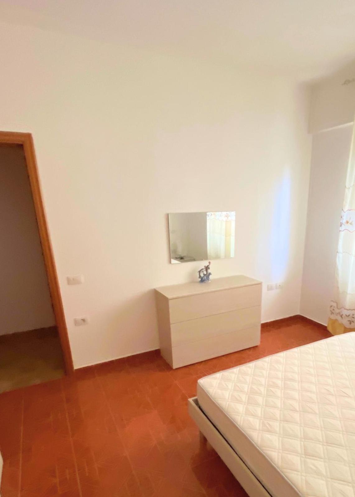 Star House 12 * Vlora